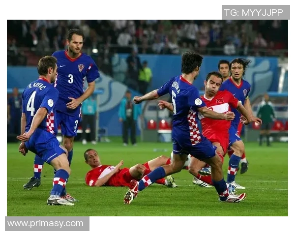 重温足球盛宴经典解说带你领略历史瞬间与激情时刻