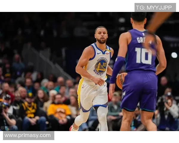 库里砍下21分10助攻巴特勒贡献13分勇士轻松战胜黄蜂重返西部前六 库里砍下21分10助攻巴特勒贡献13分勇士轻松战胜黄蜂重返西部前六